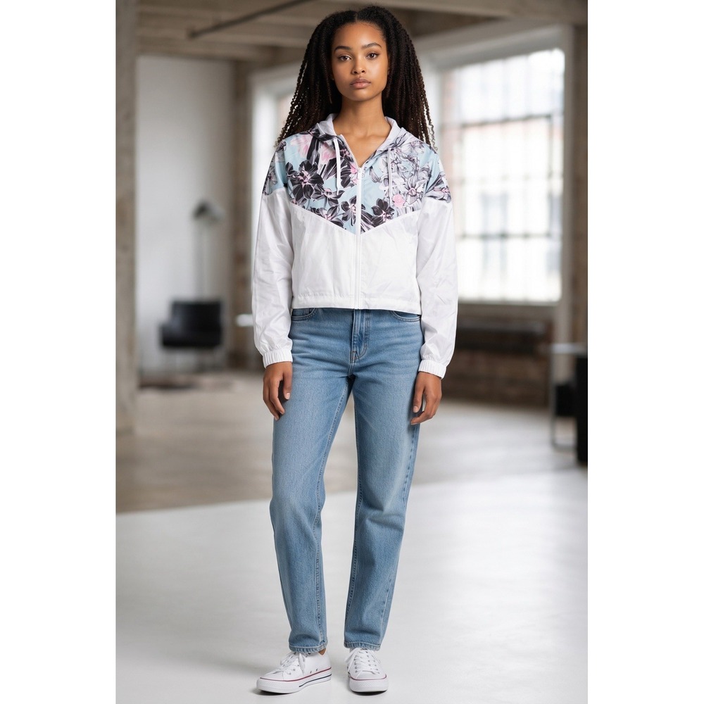 Nike Womens Cropped Windrunner Floral Windbreaker Jacket‎ SMALL AR5151-100